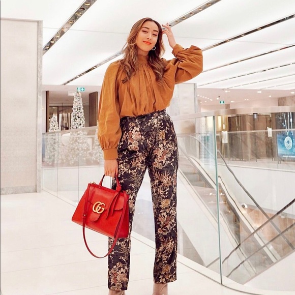 Brown Peasant Style Blouse with Puffed Sleeves - Picture 1 of 4